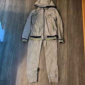 Kids Hugo Boss track suit (2 piece)